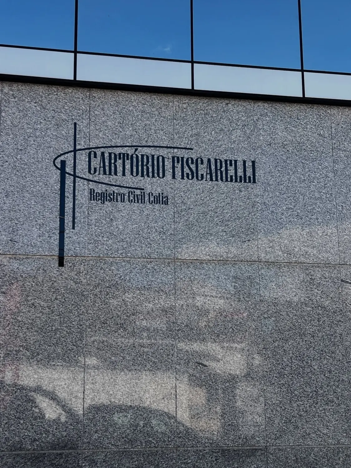 Letras recortadas do Cartório Piscarelli em granito — Zoom Comunicação Visual